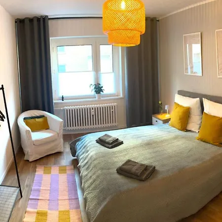 Sunny Apartment Dusseldorf